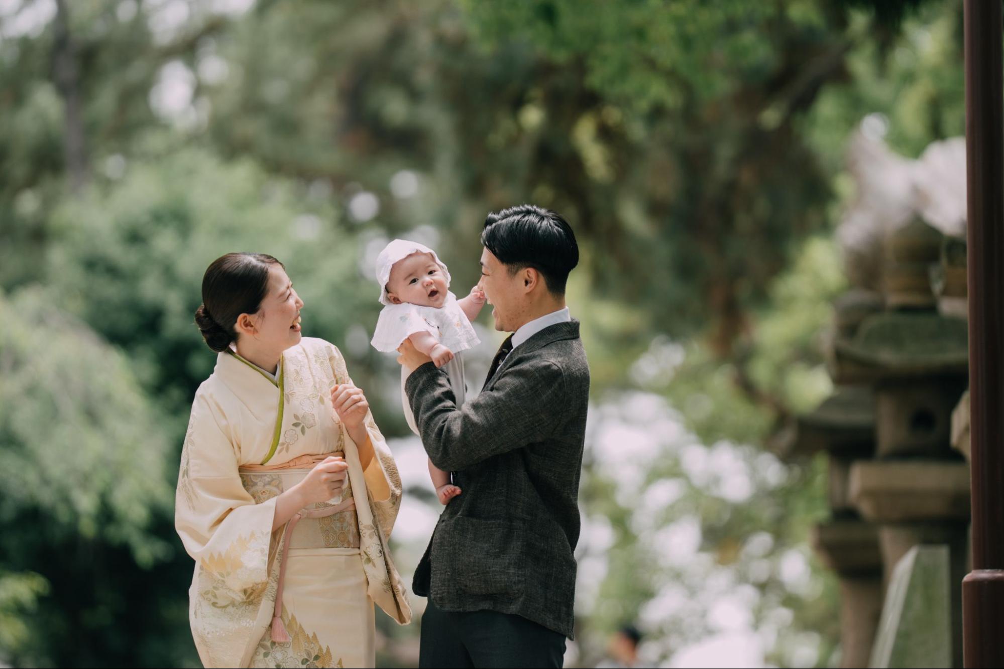 ご家族で過ごす結婚式後の記念写真